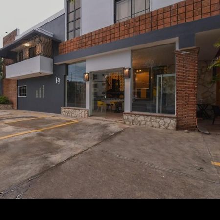 Ph 19 Guesthouse Hotel In Gazcue Santo Domingo Bagian luar foto