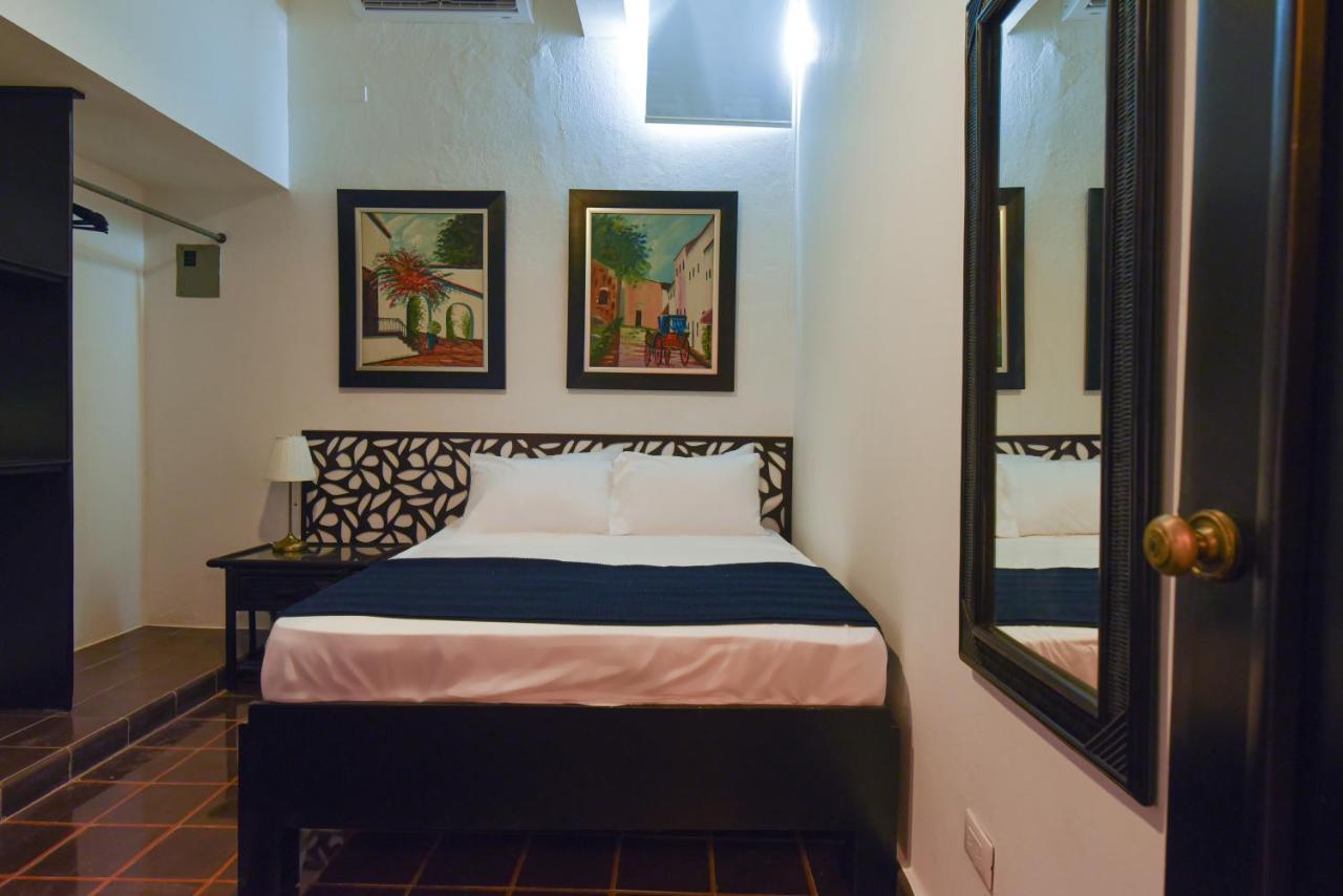 Ph 19 Guesthouse Hotel In Gazcue Santo Domingo Bagian luar foto